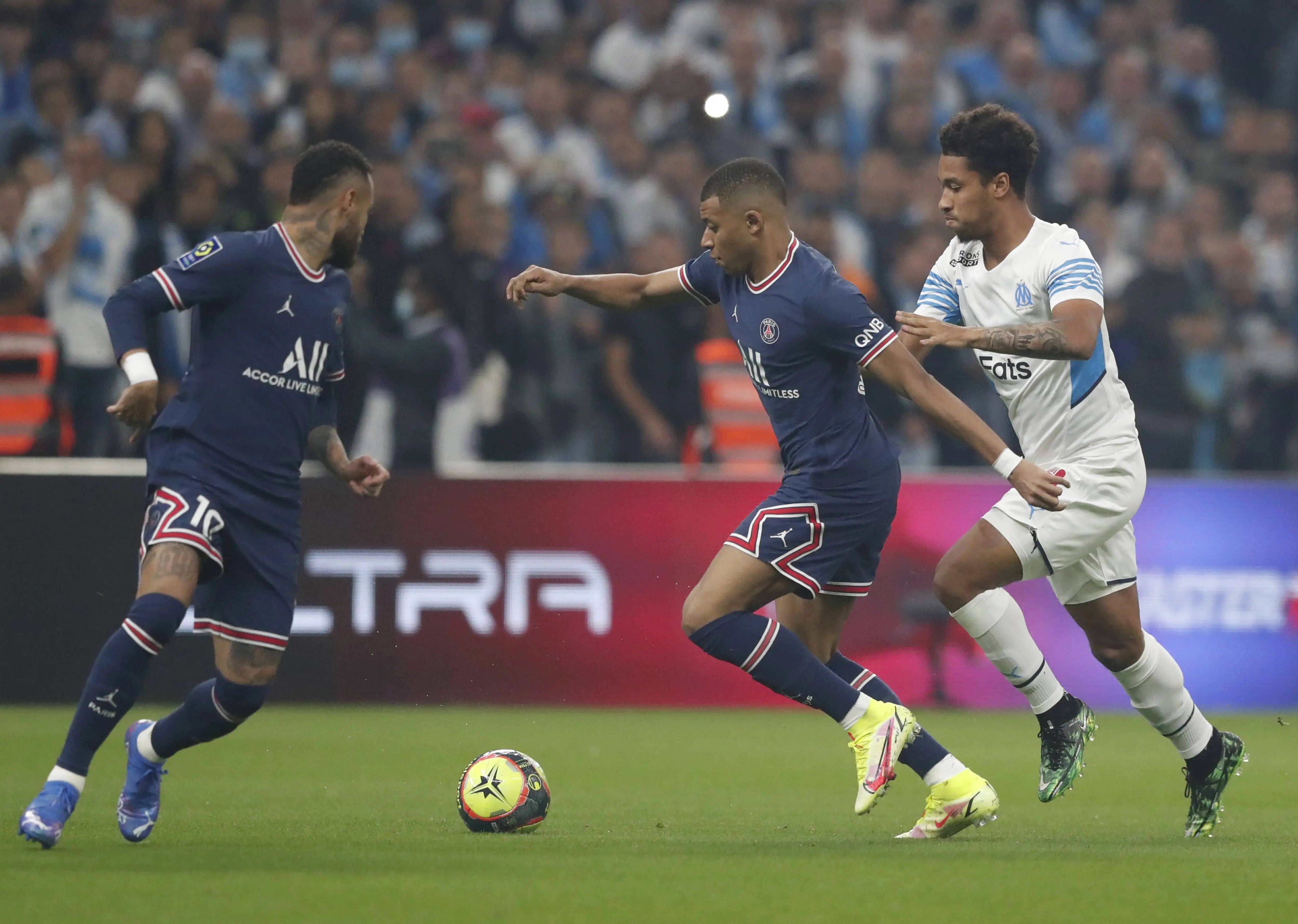 巴黎圣日耳曼迎法甲关键赛，加时末段扳平良机，质疑声仍在，控场能力受关注的简单介绍